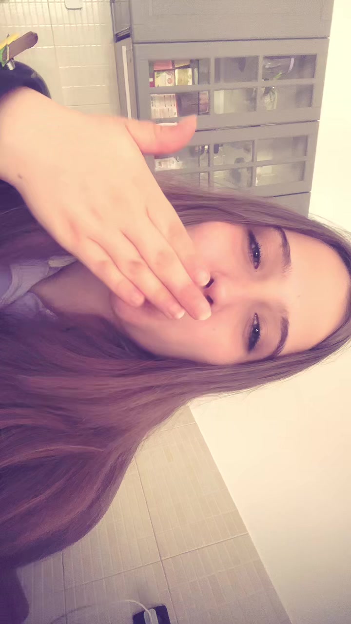 @Nora