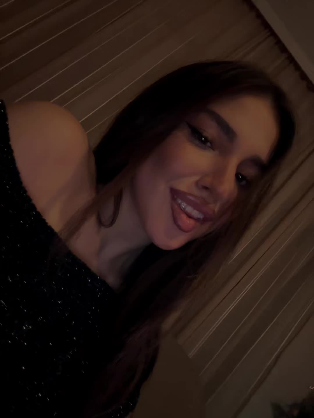 @isidora