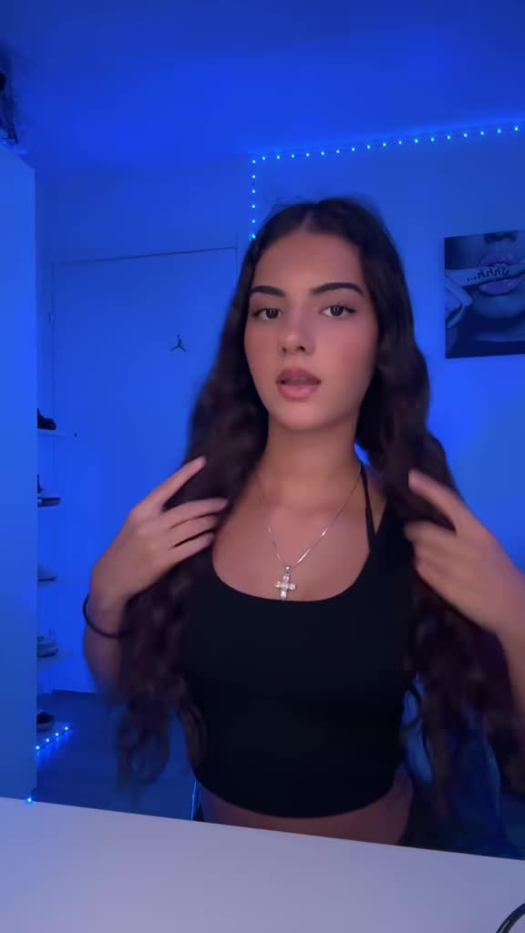 @👠