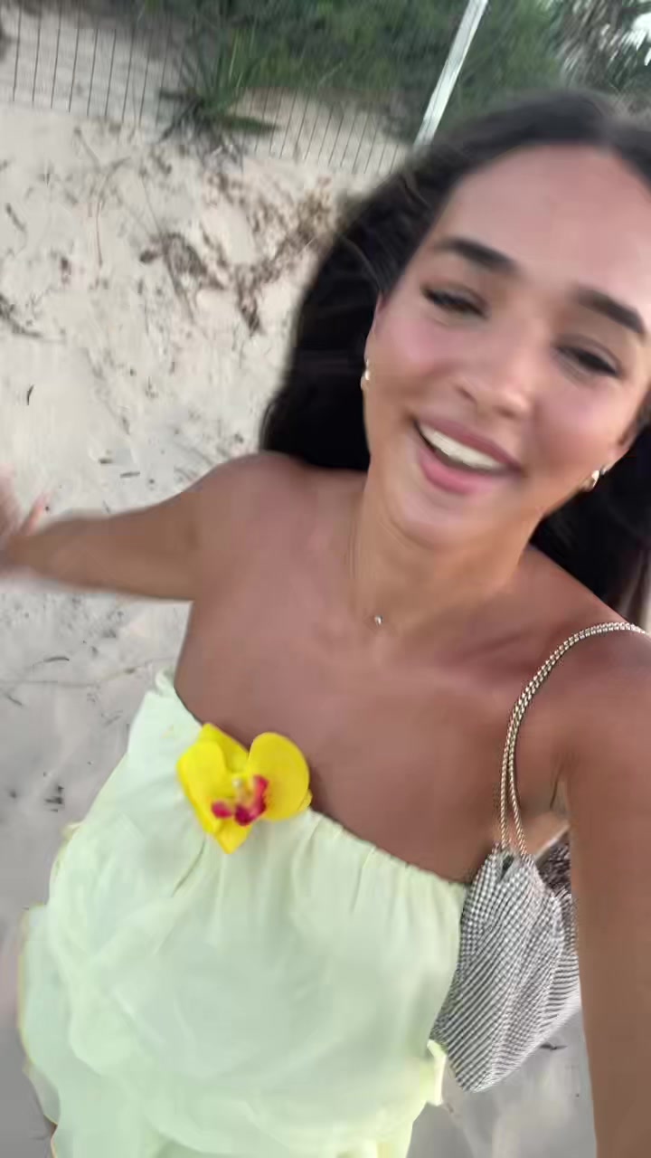 @Ana 🦋🪬
