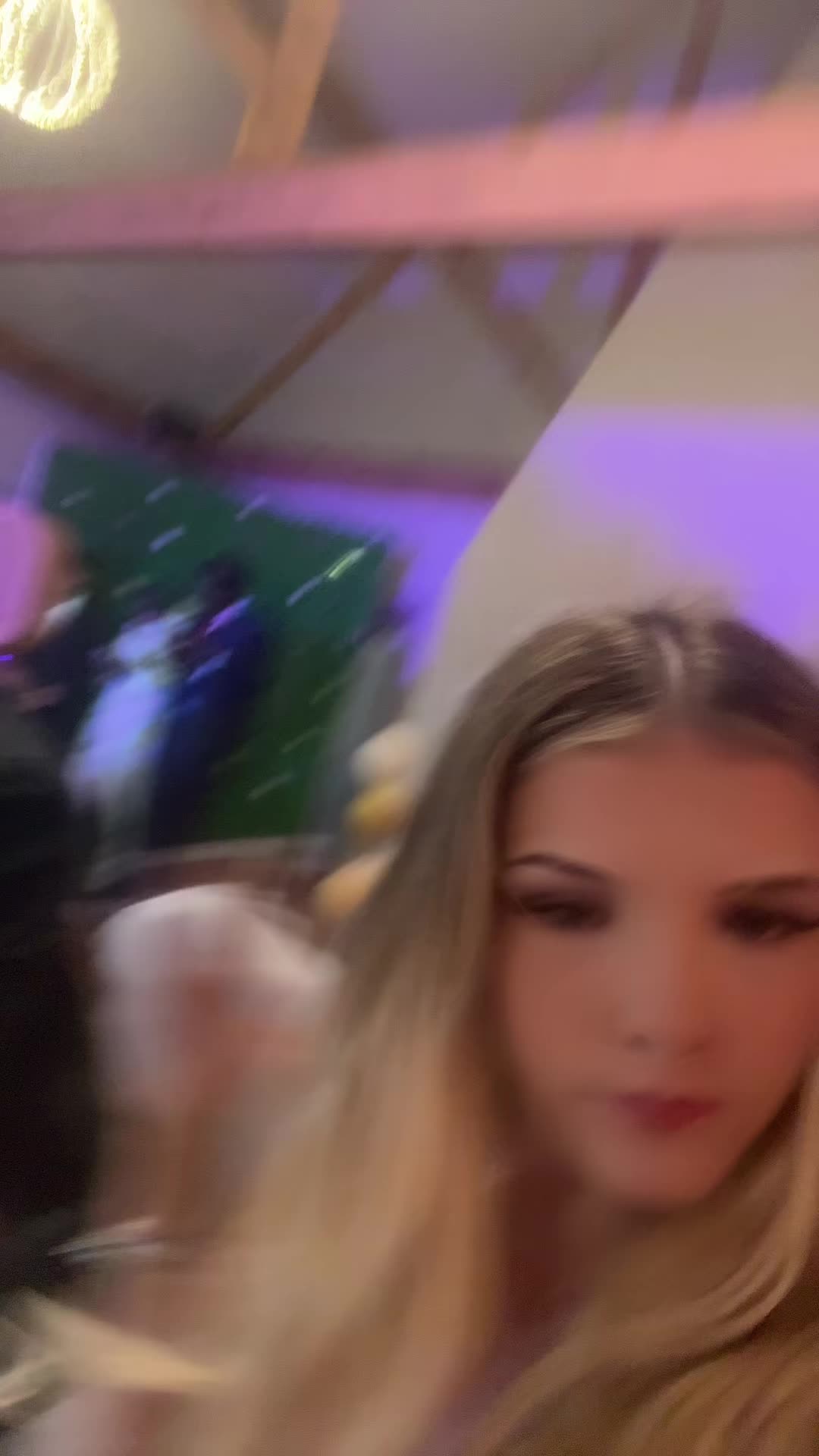 @𝐛𝐞𝐜𝐬 ❤︎︎