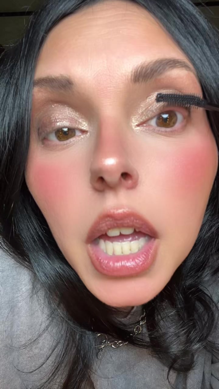 @Nikki Lee 🖤