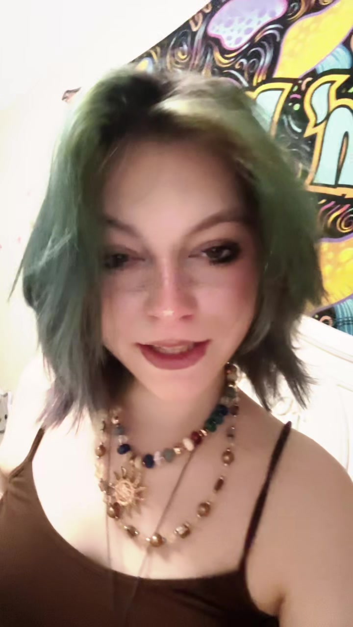 @emma🪬🫧