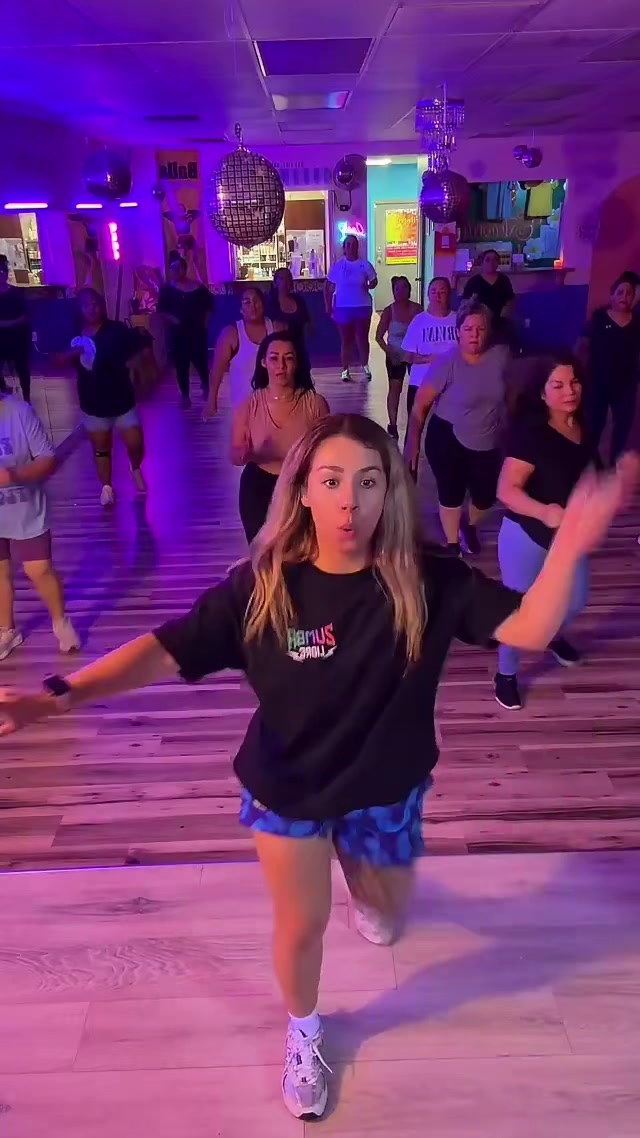 @Baila con Steph