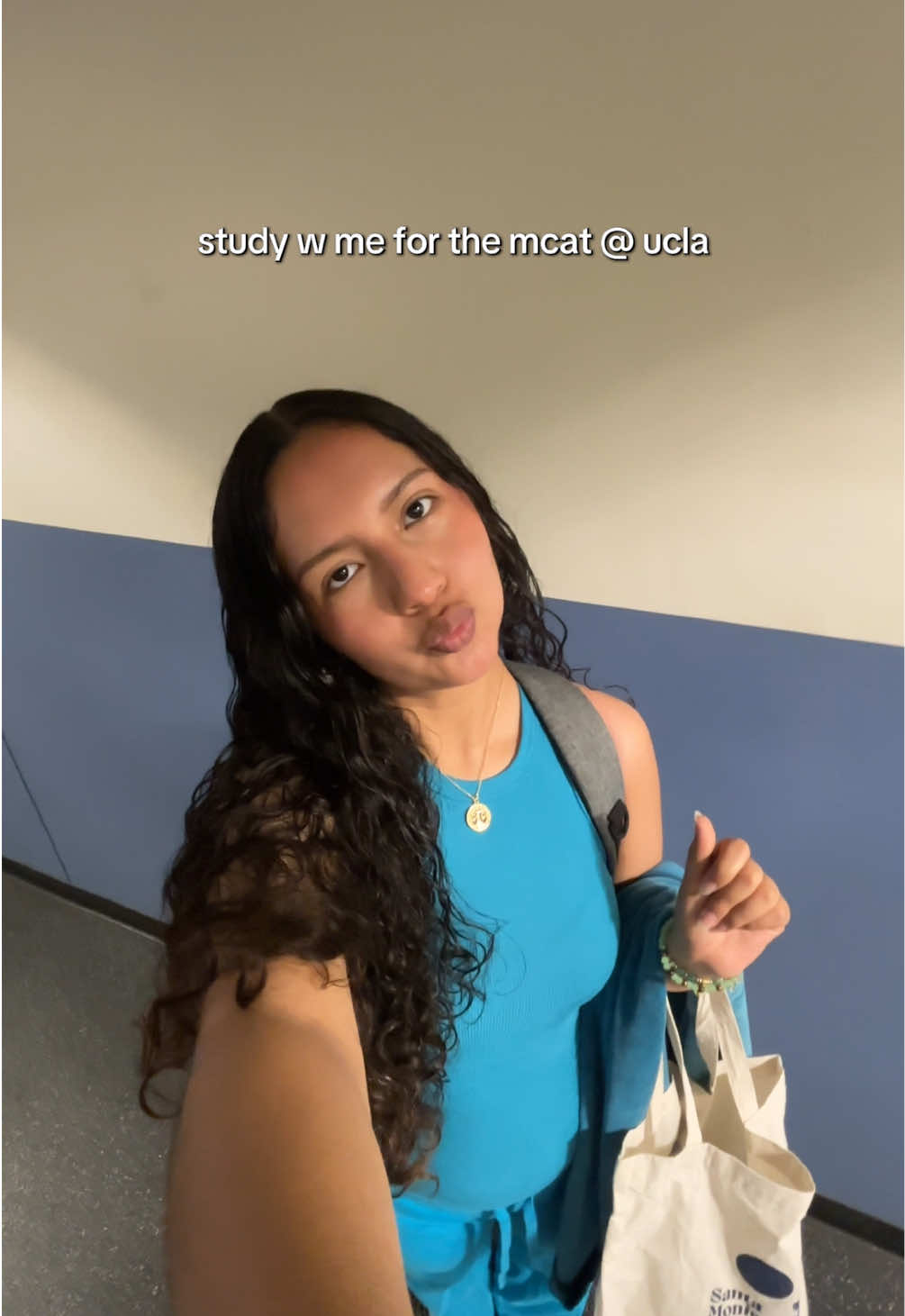 @ashley 🧸 | premed 🩺