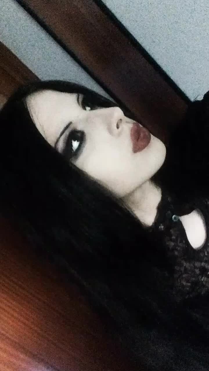 @ℰ𝓁ℯ𝓃𝒶