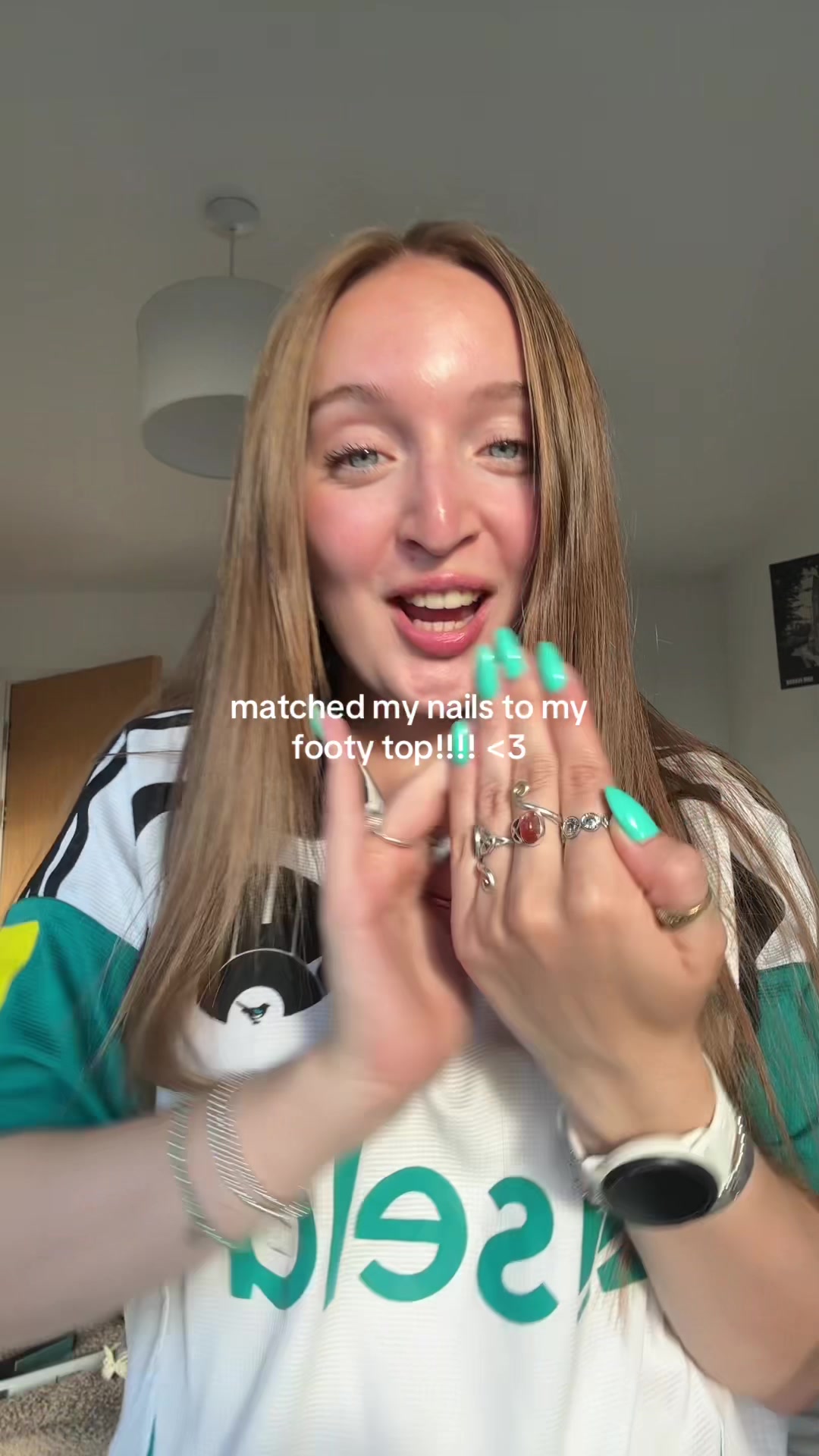 @kattycarruthers