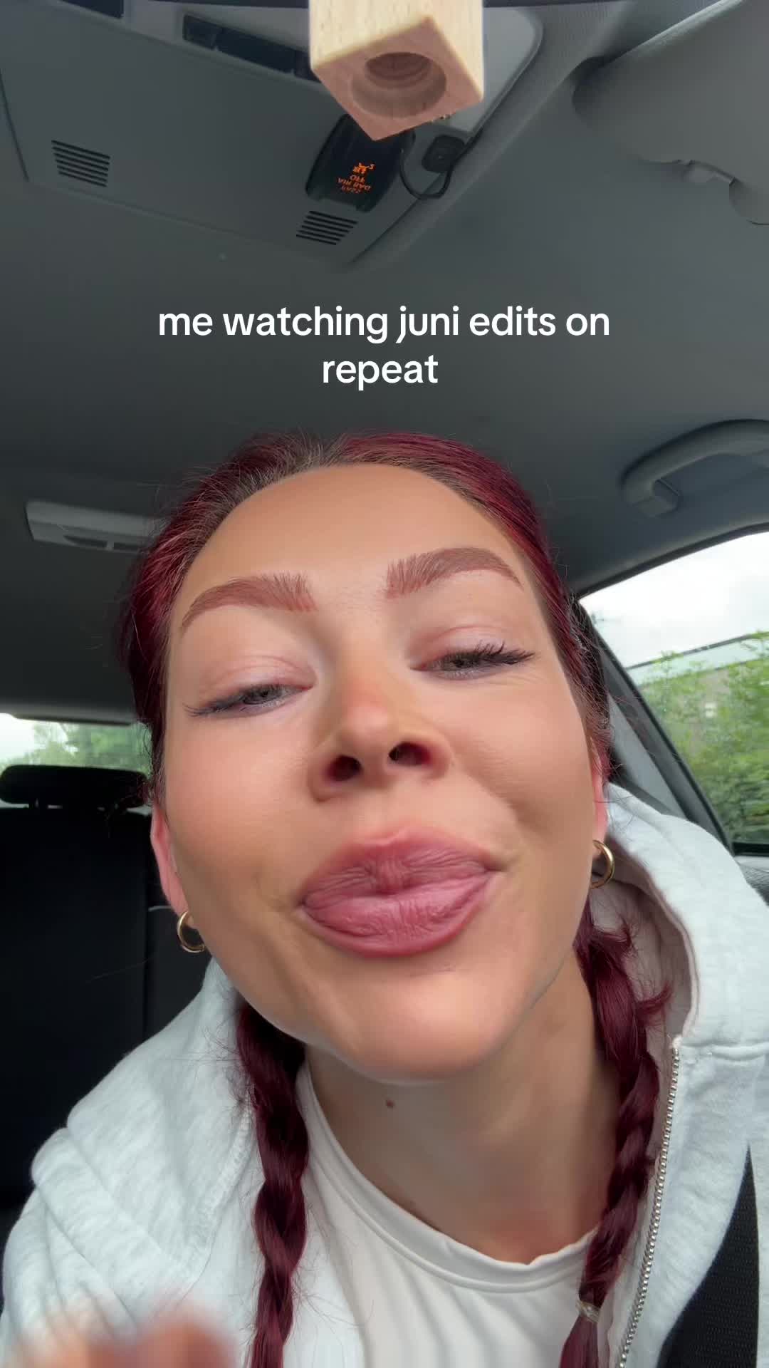 @Jade | Booktok