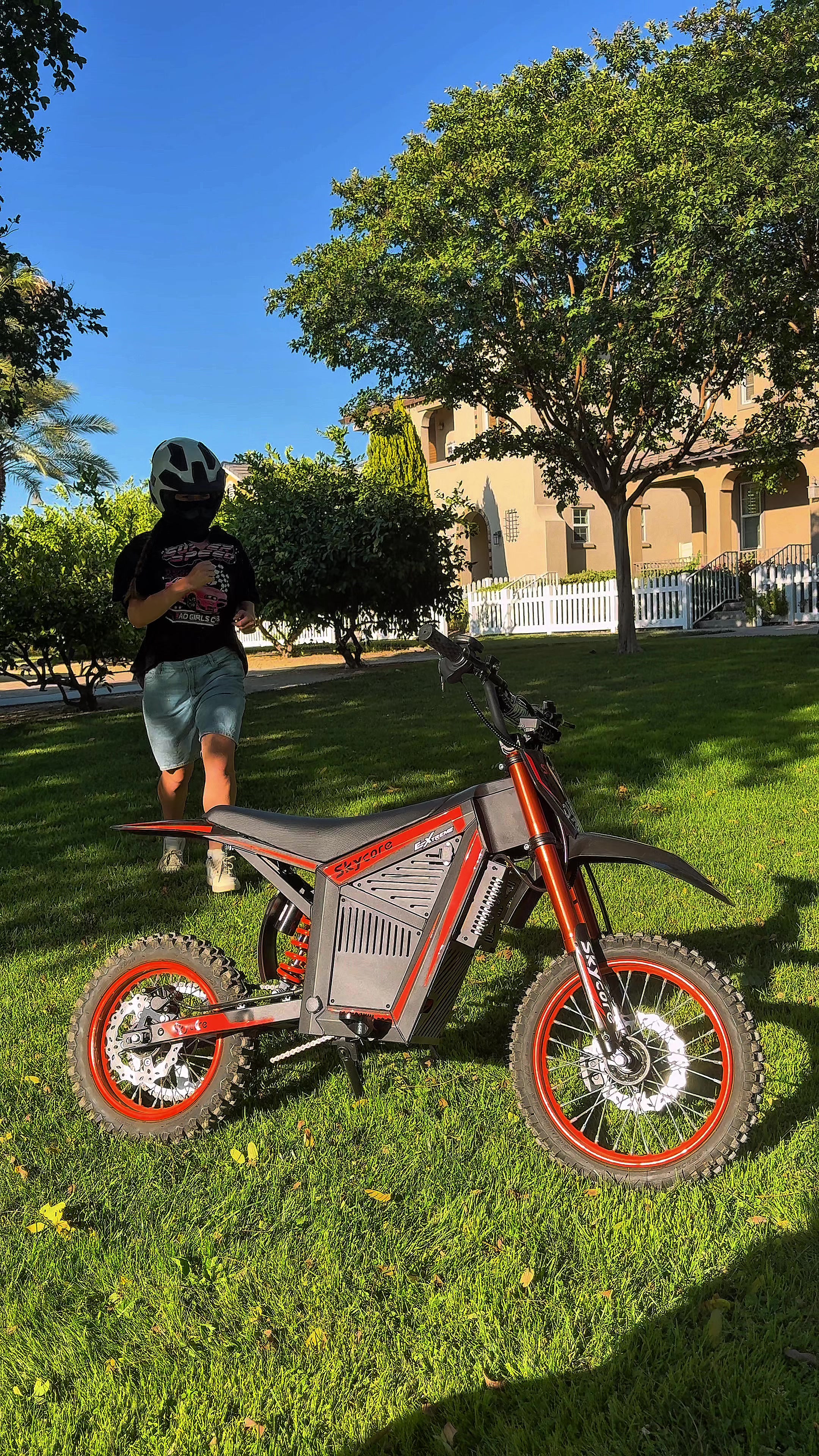 @avi_rides
