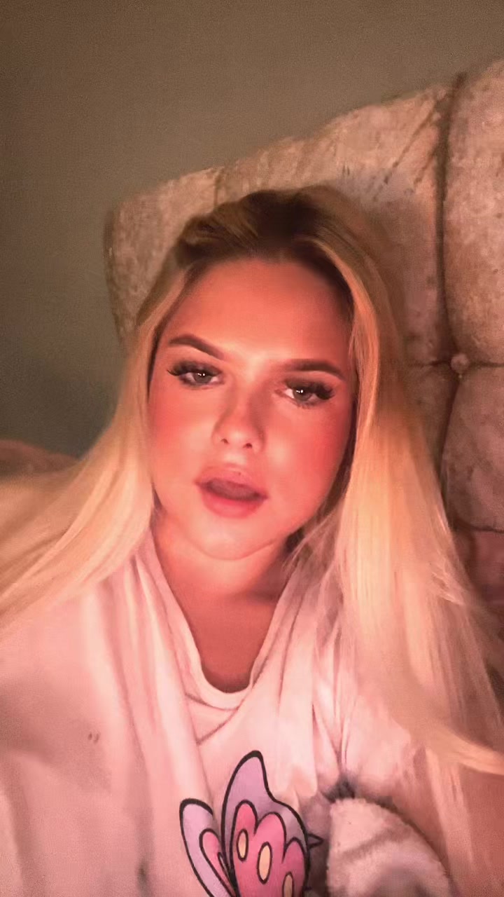 @Amielouise18