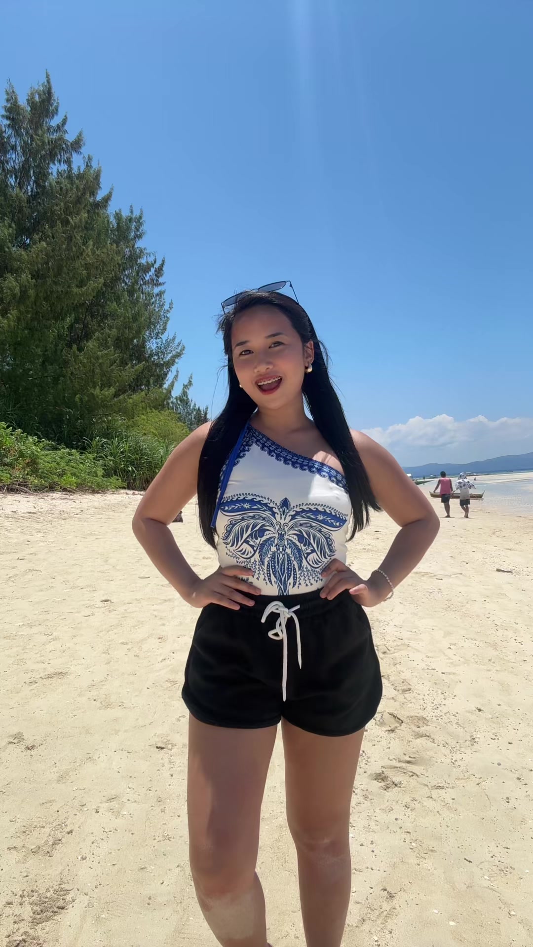 @Ms. 4&rsquo;11 👸