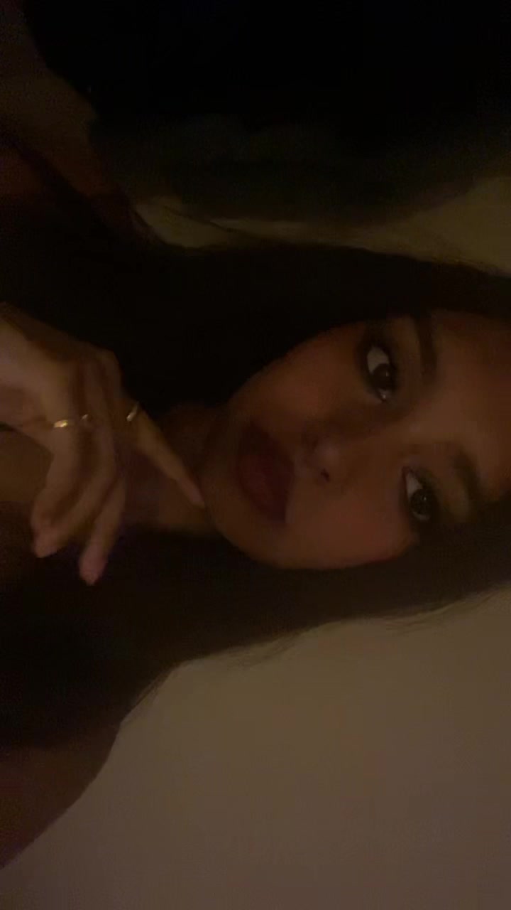 @annabella.
