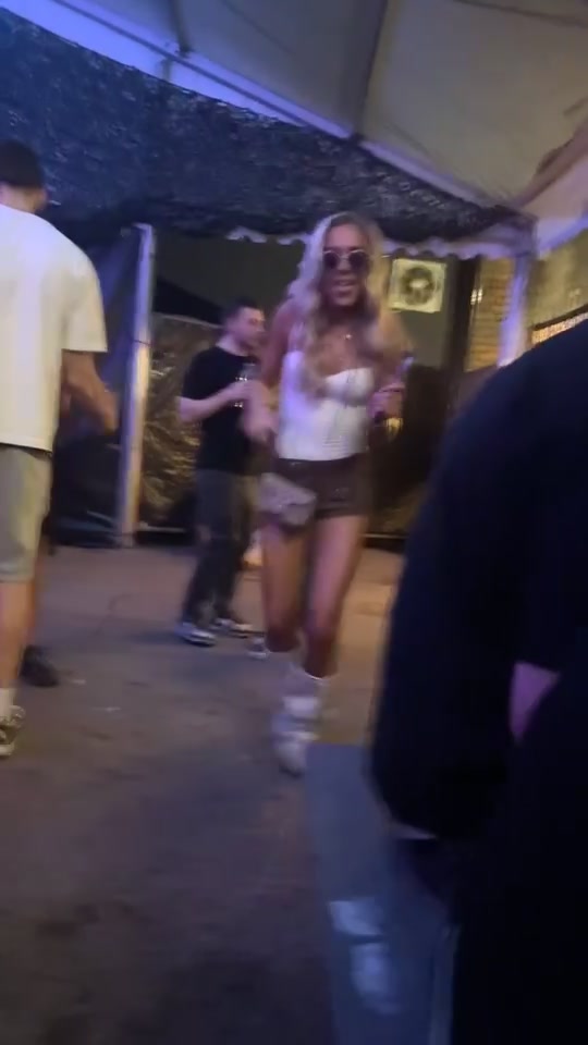 @elliebedford2.0