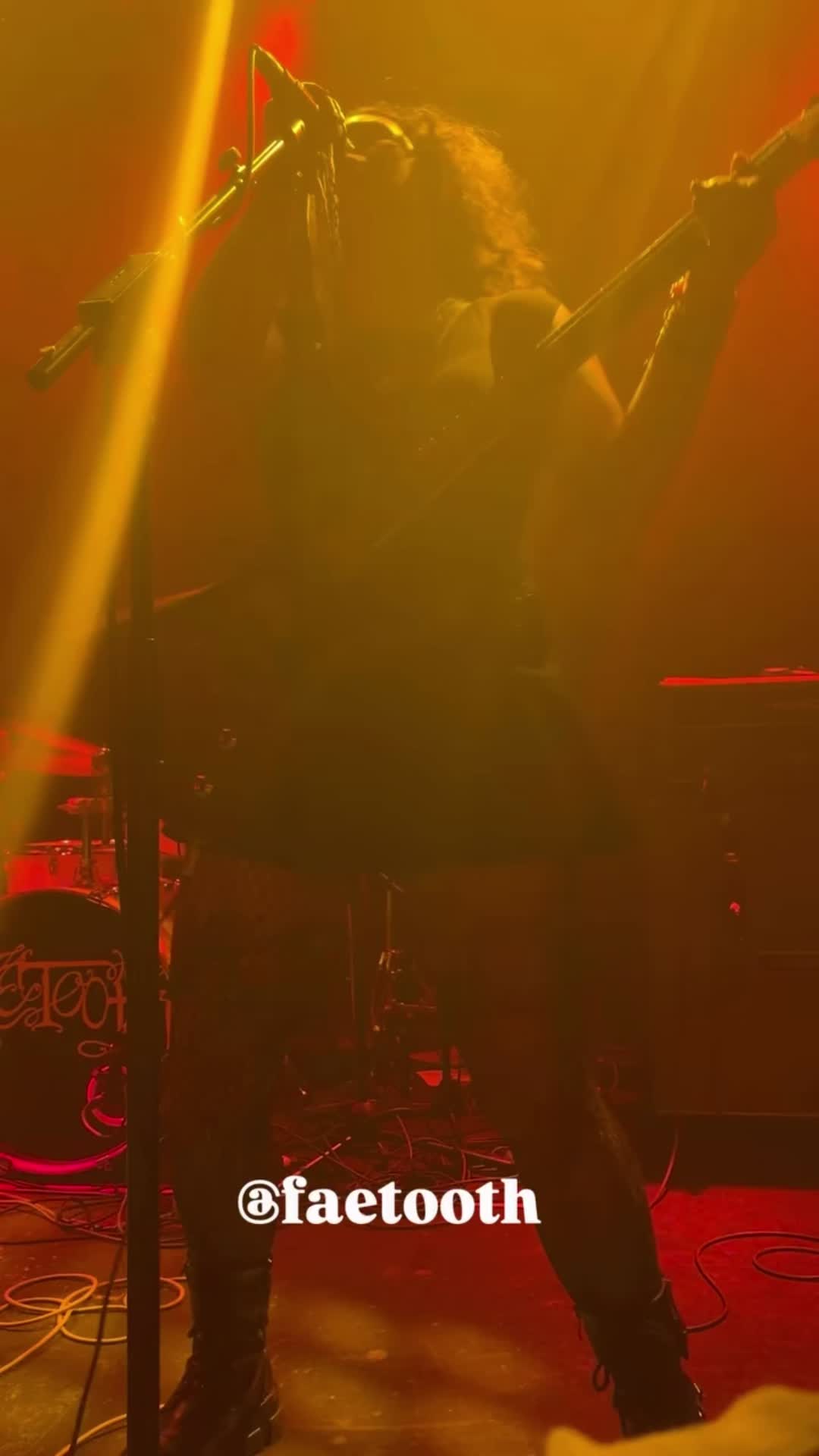 @F I L T H Y W I T C H