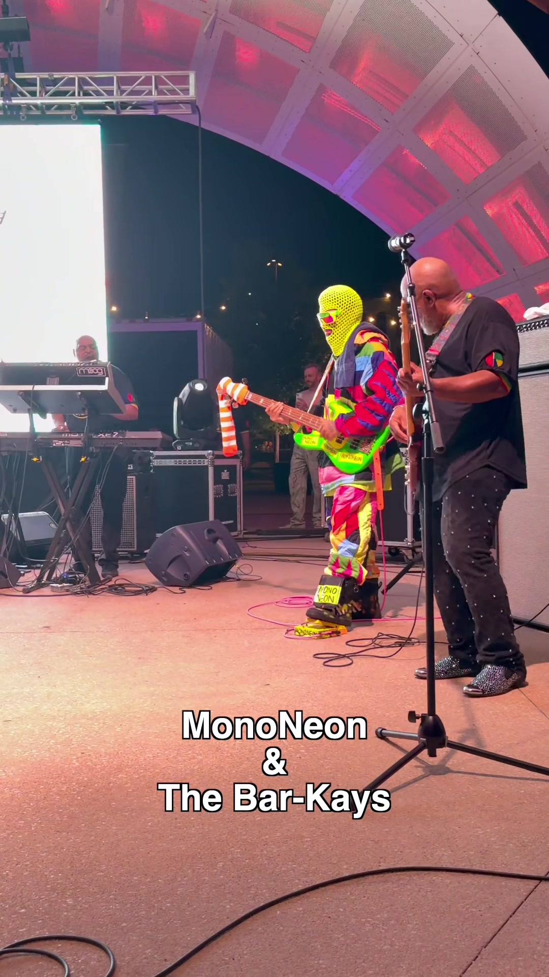 @mononeon
