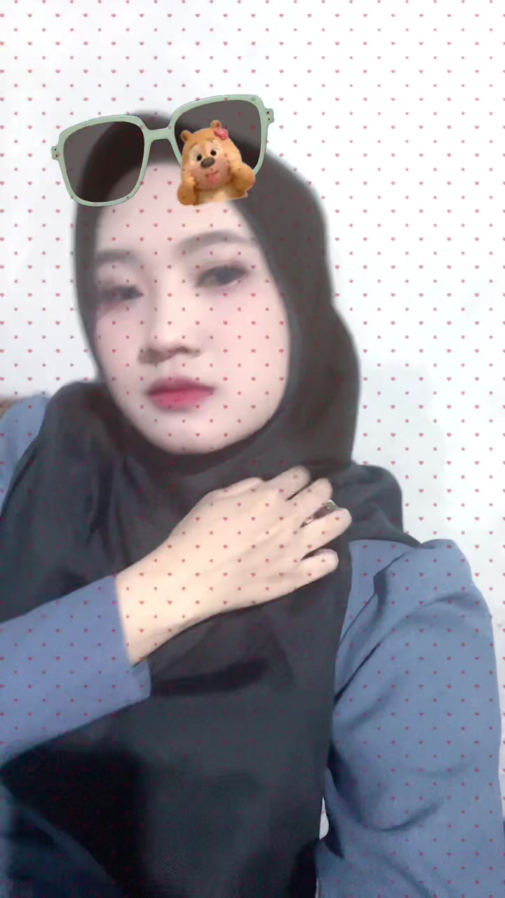 @Indah Khoerun Nisa, S. Pd 🌻 ♡
