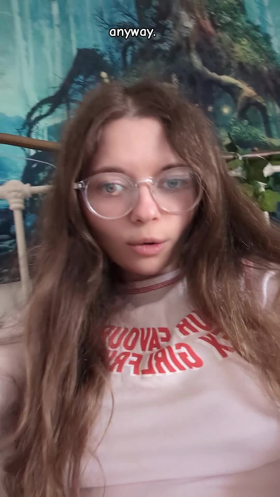 @everythingsRozy
