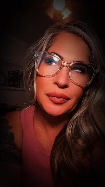 @Melliethegirlnextdoor