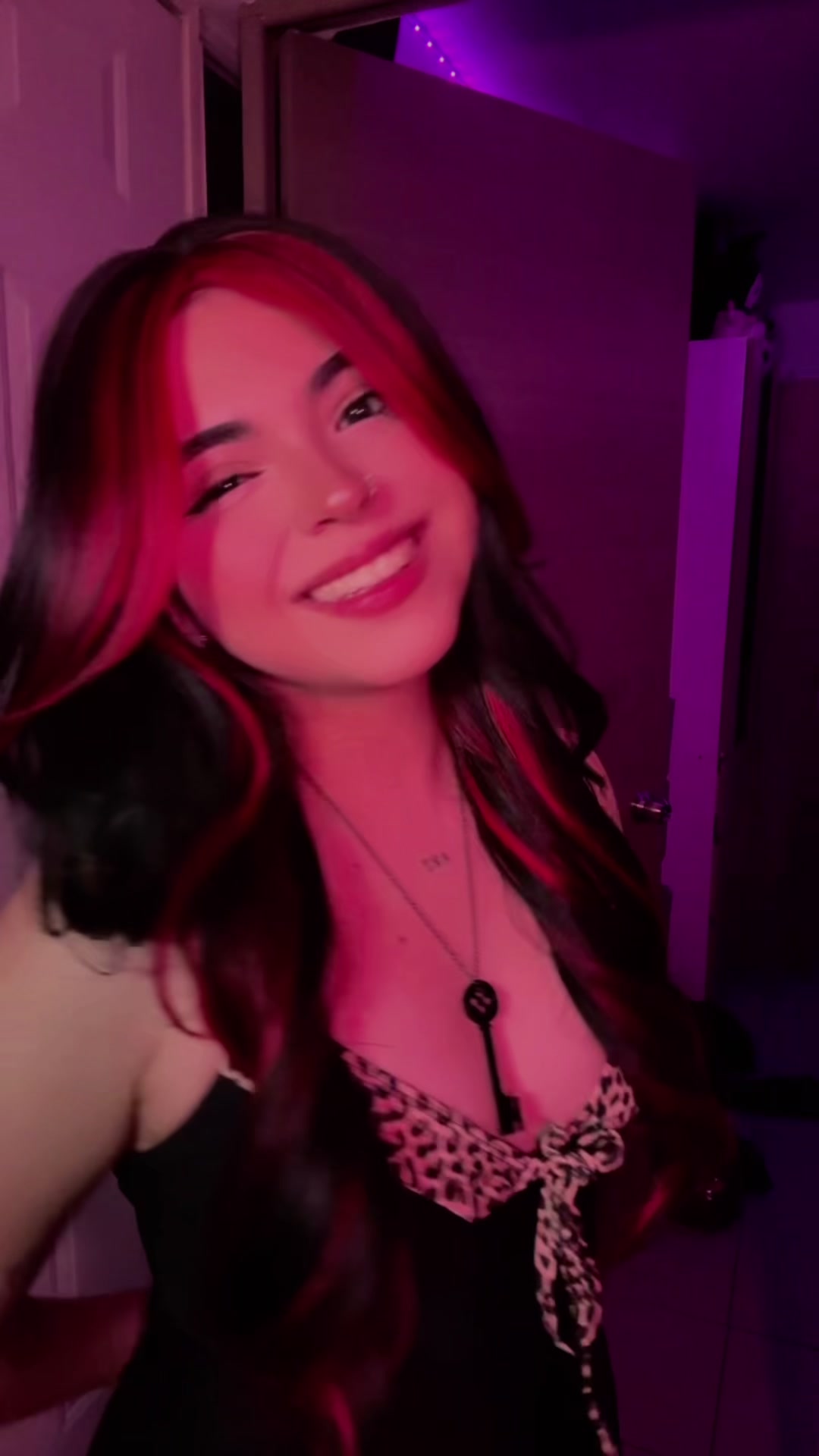 @Blacky_Asmr