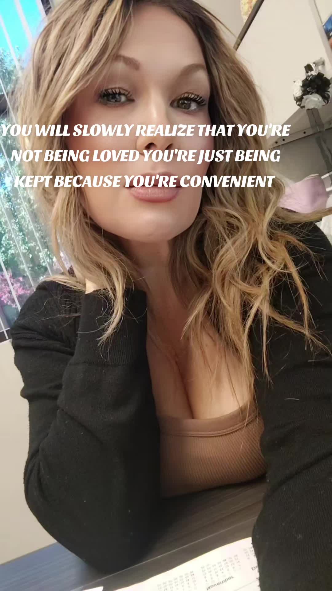 @Melissa kay🌻