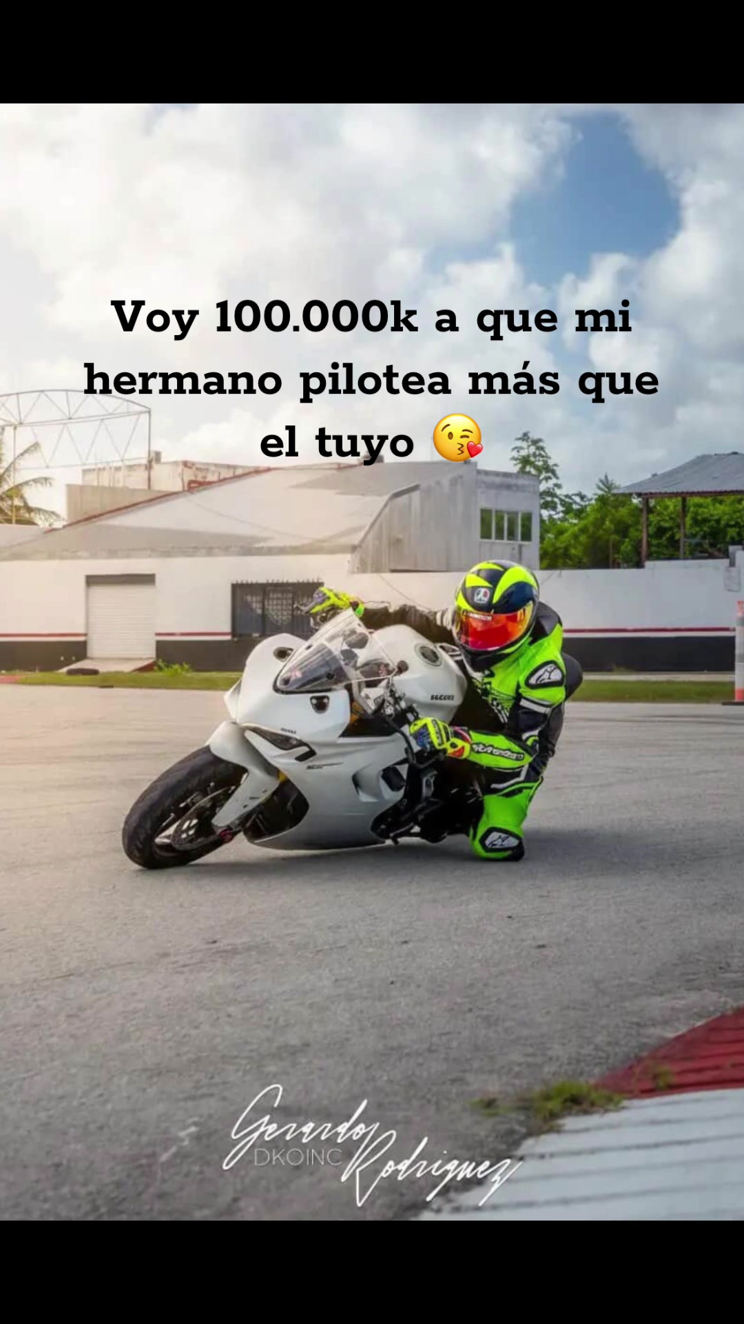 @Leslie García