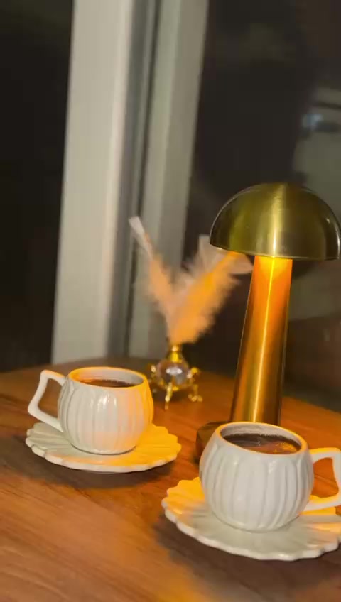 @Burcu&ouml;zeryavuz
