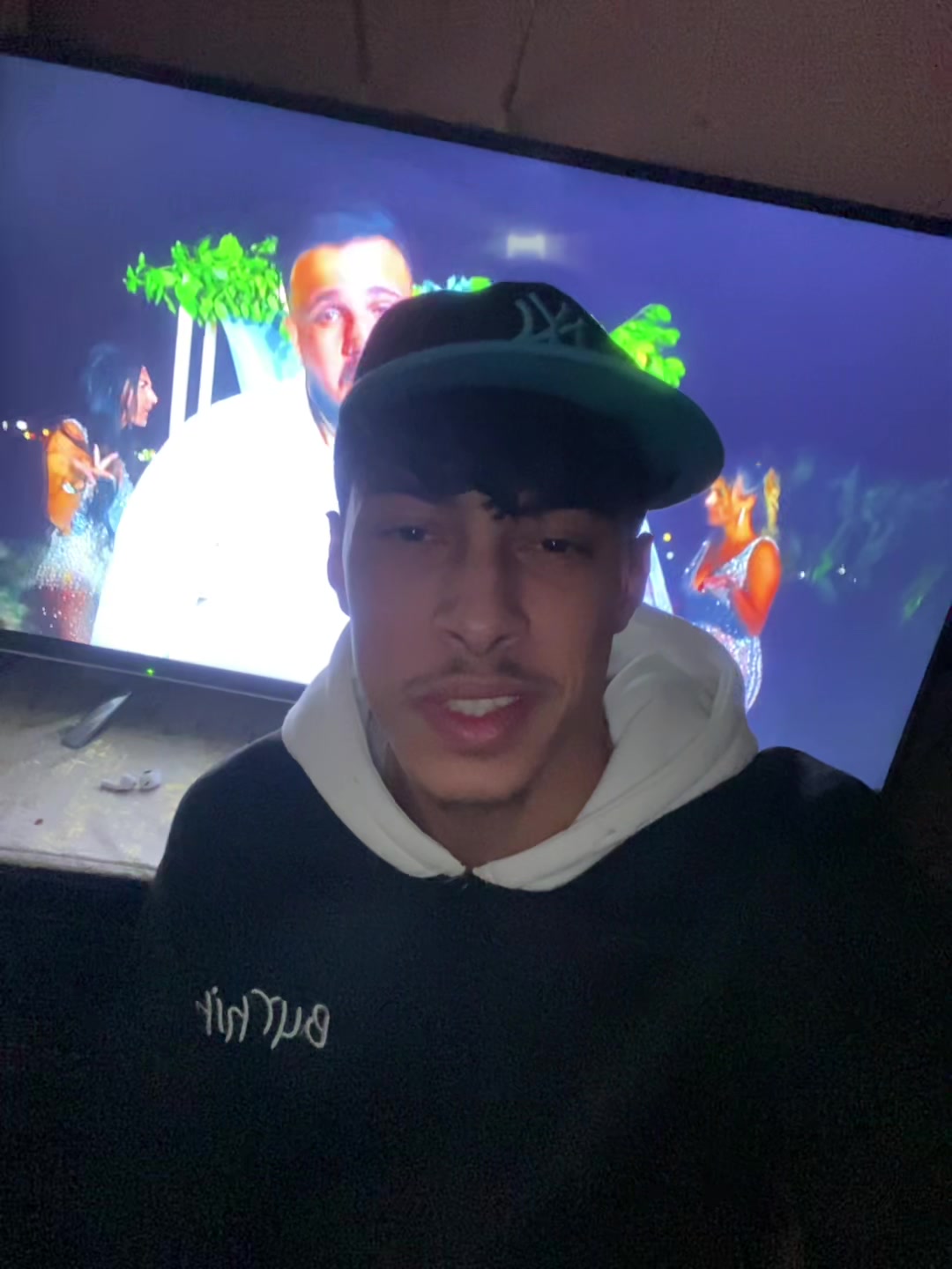 @_si._.mo__