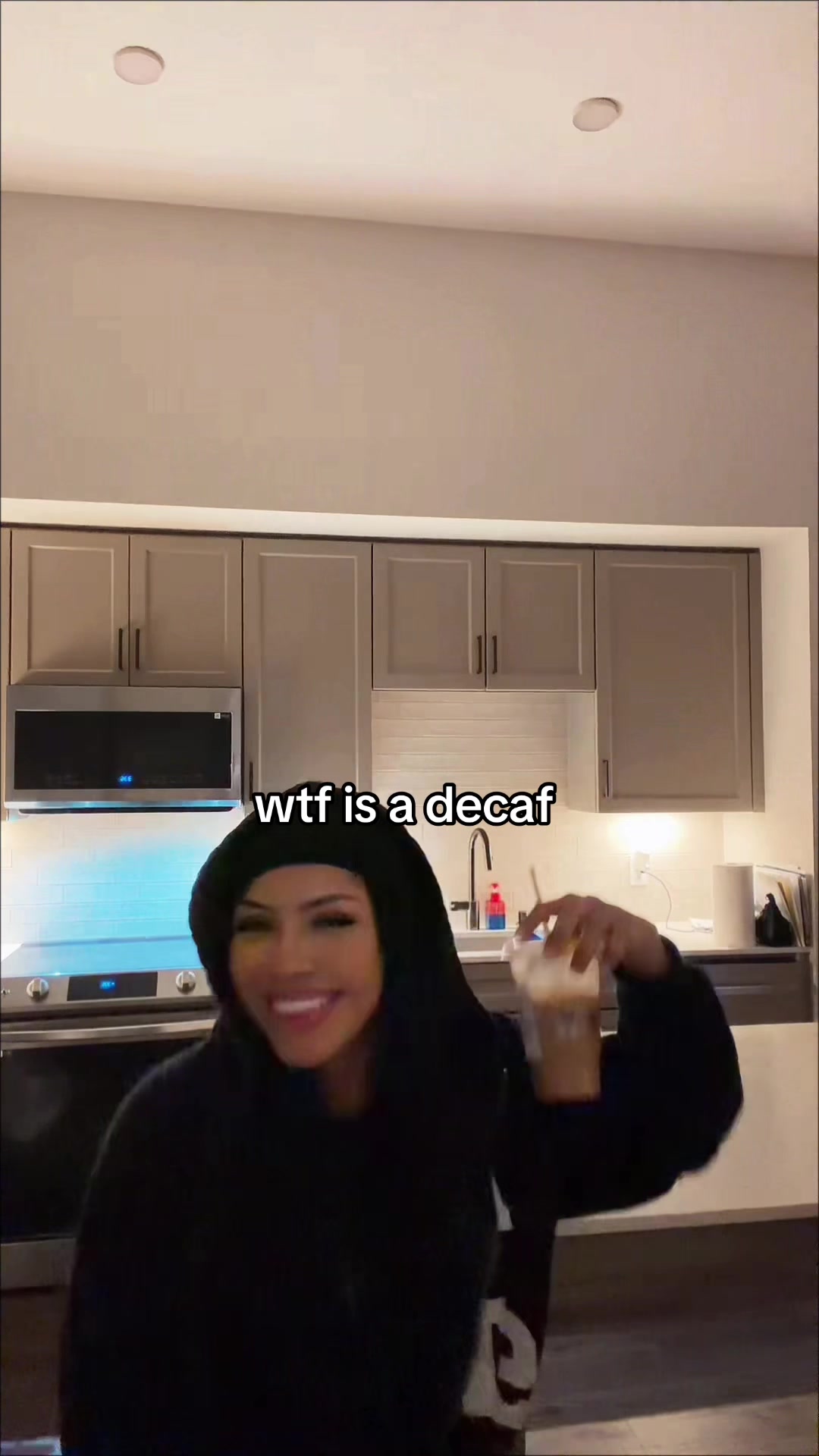 @Elle โจ