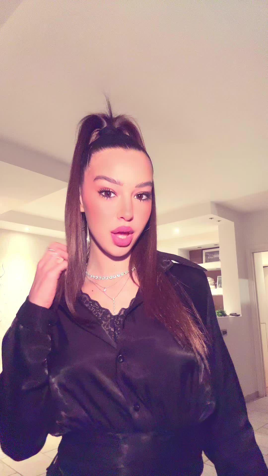@𝓢𝓸𝓯𝔂💋