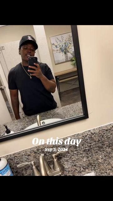 @Jay🌈