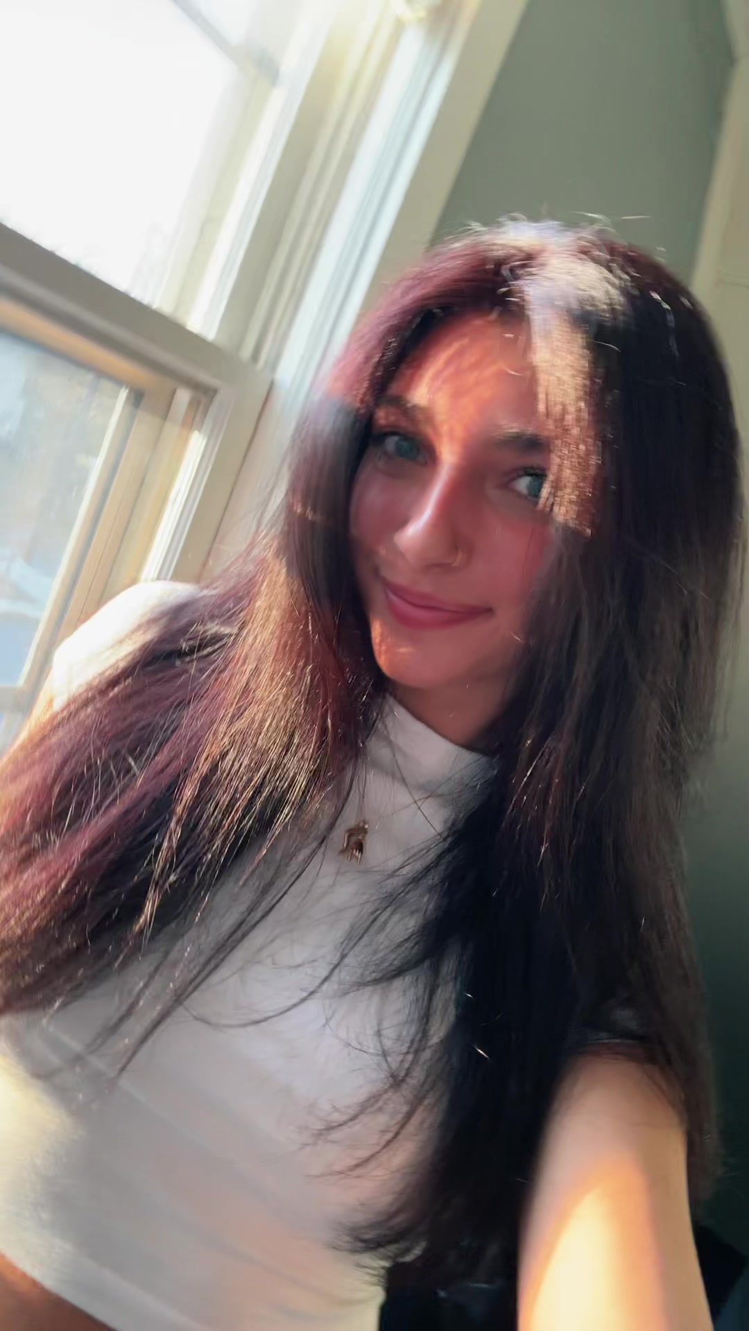 @bellaazelenskii