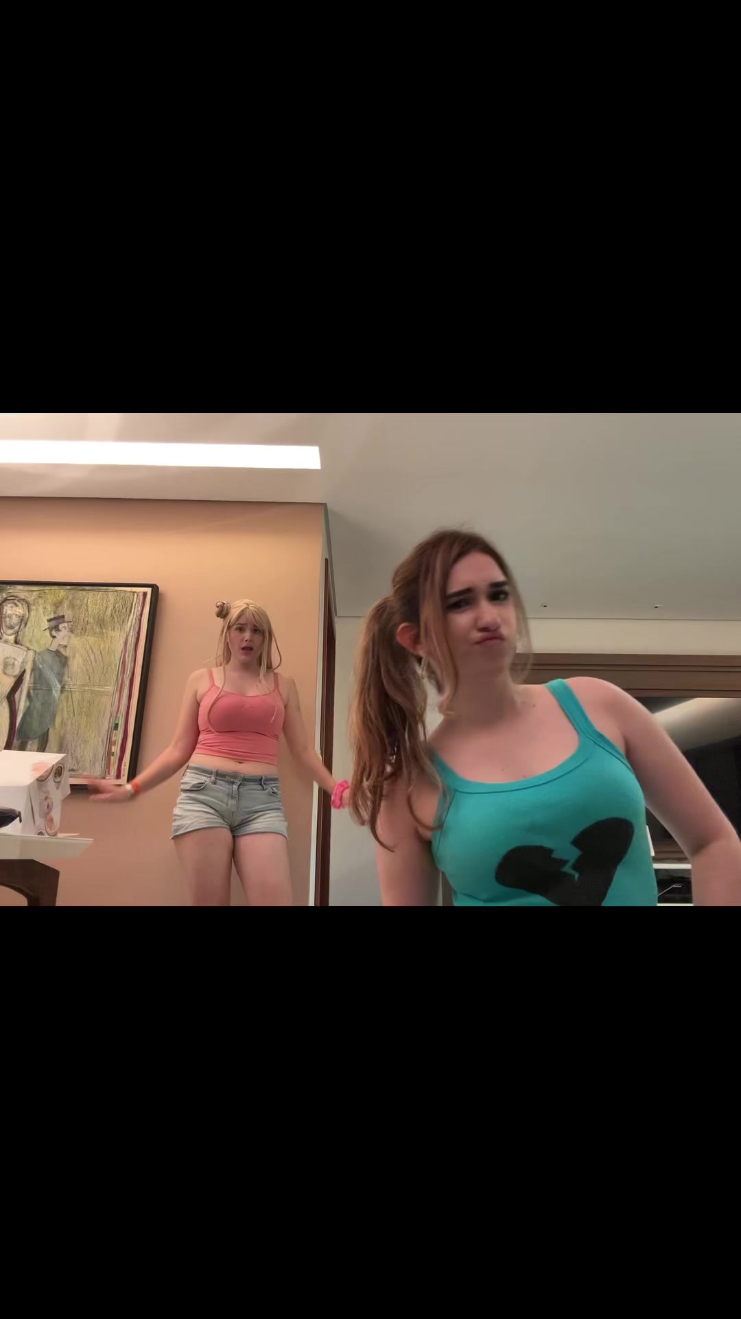 @Ana