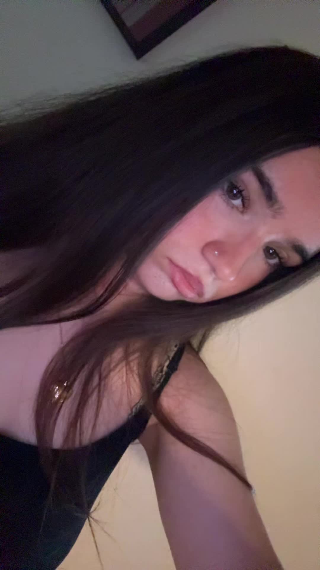 @𝐿𝑎𝑢𝑟𝑎 𝐵𝑒𝑙𝑙𝑖