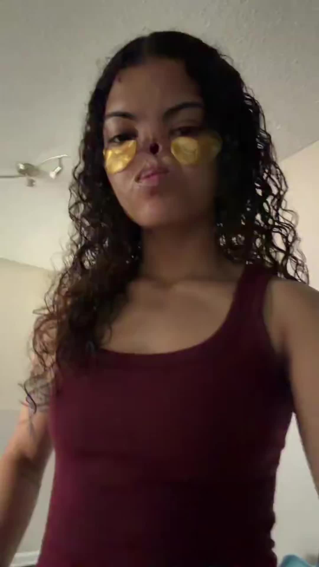 @thequeenmyana