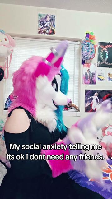 @KandiKitsune