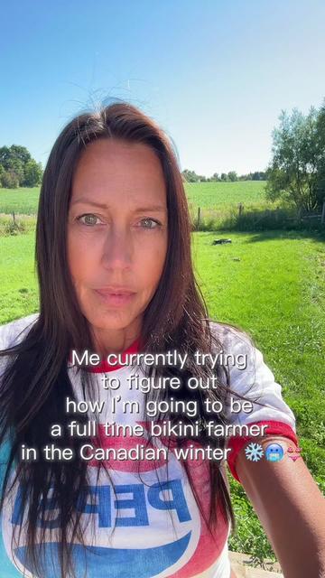 @Leone_The Bikini Farmer