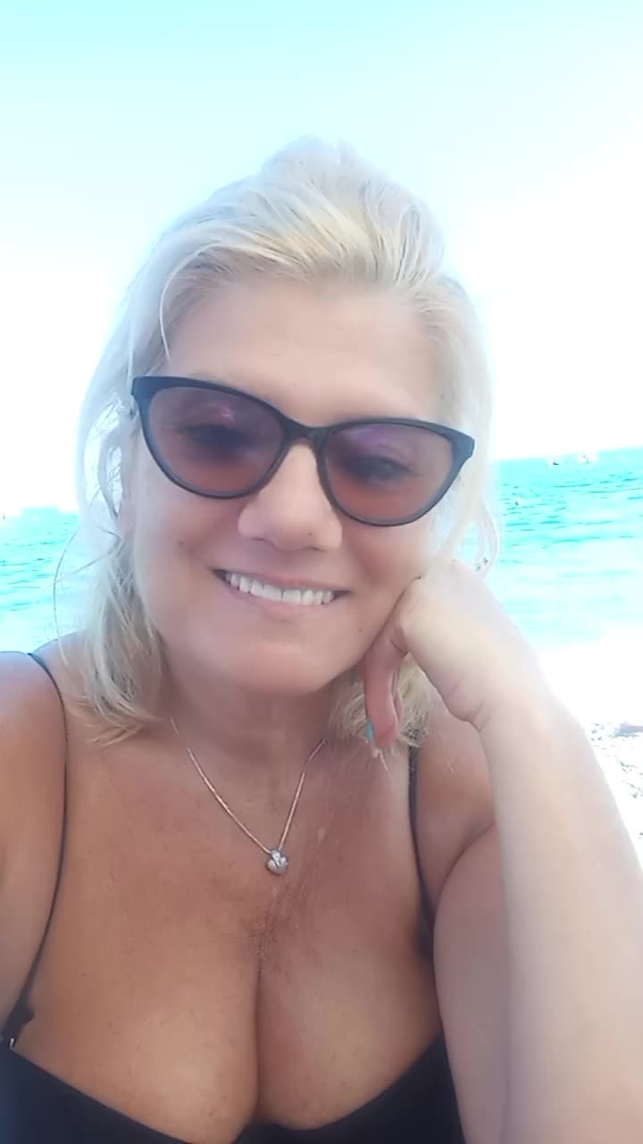@annabionda70