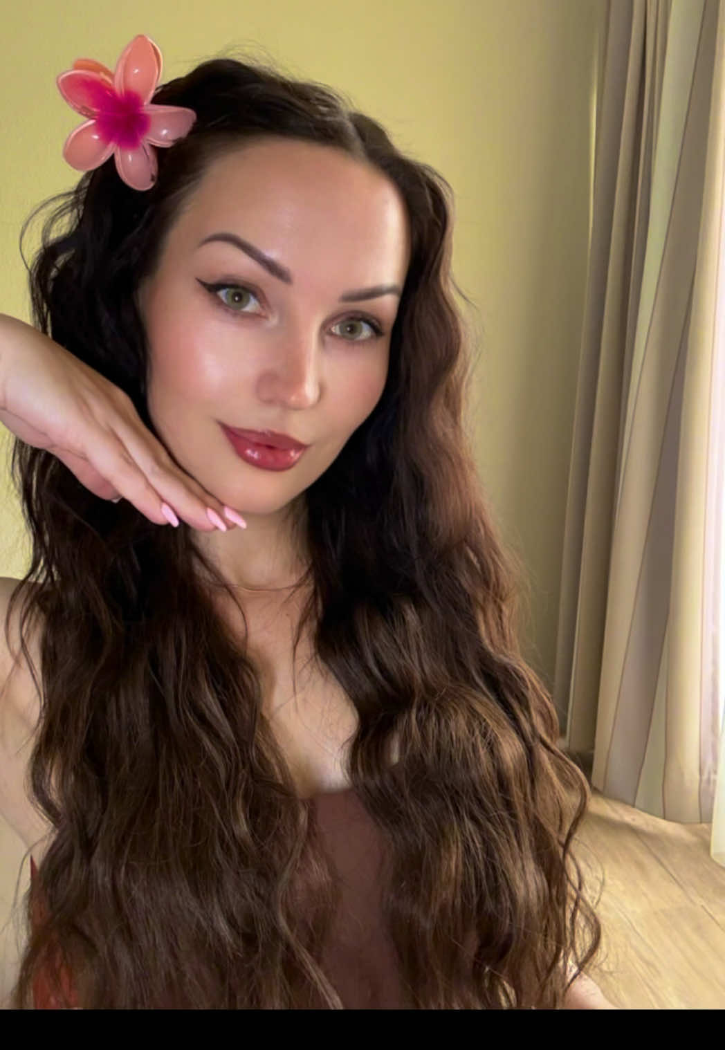 @𝑳 𝑰 𝑵 𝑨🌼