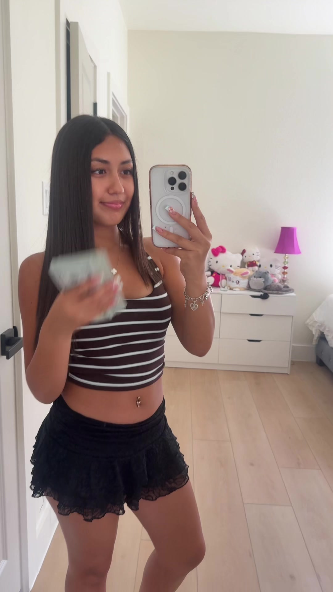 @⊱✿⊰