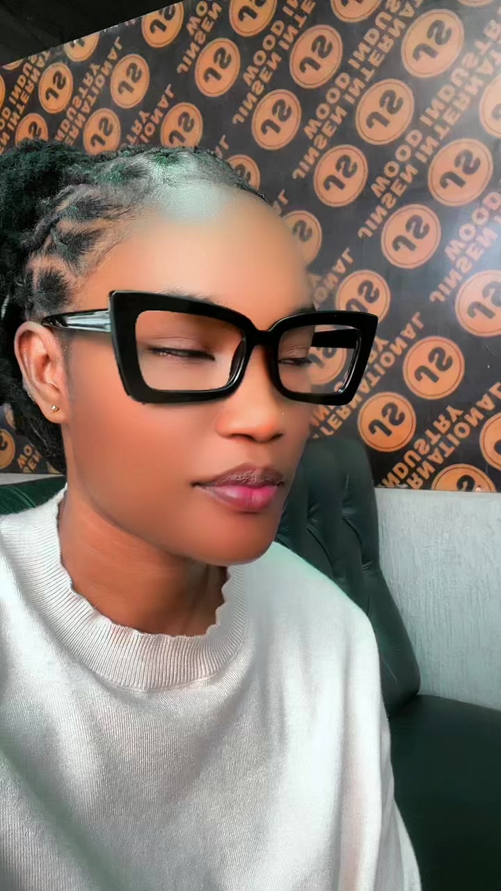 @Soniah_Empress👑