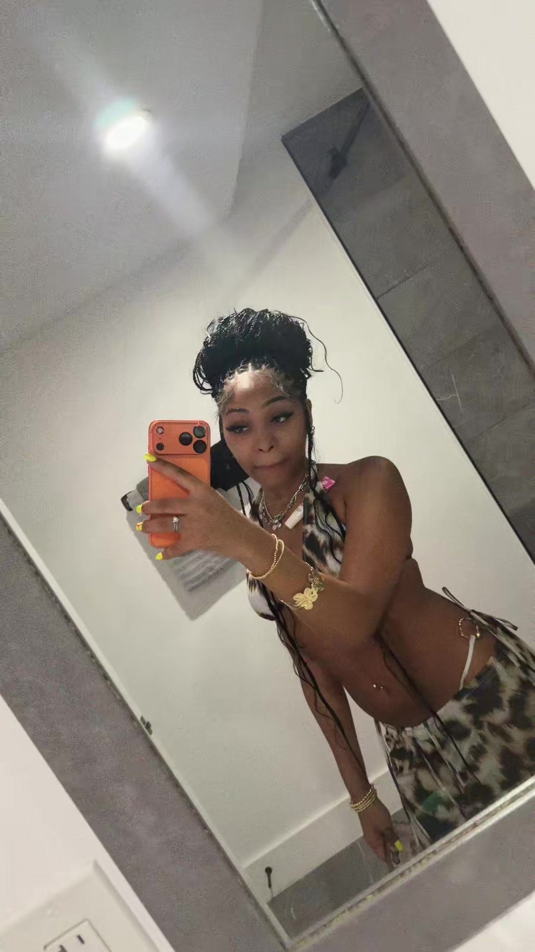 @Chrissy🥰