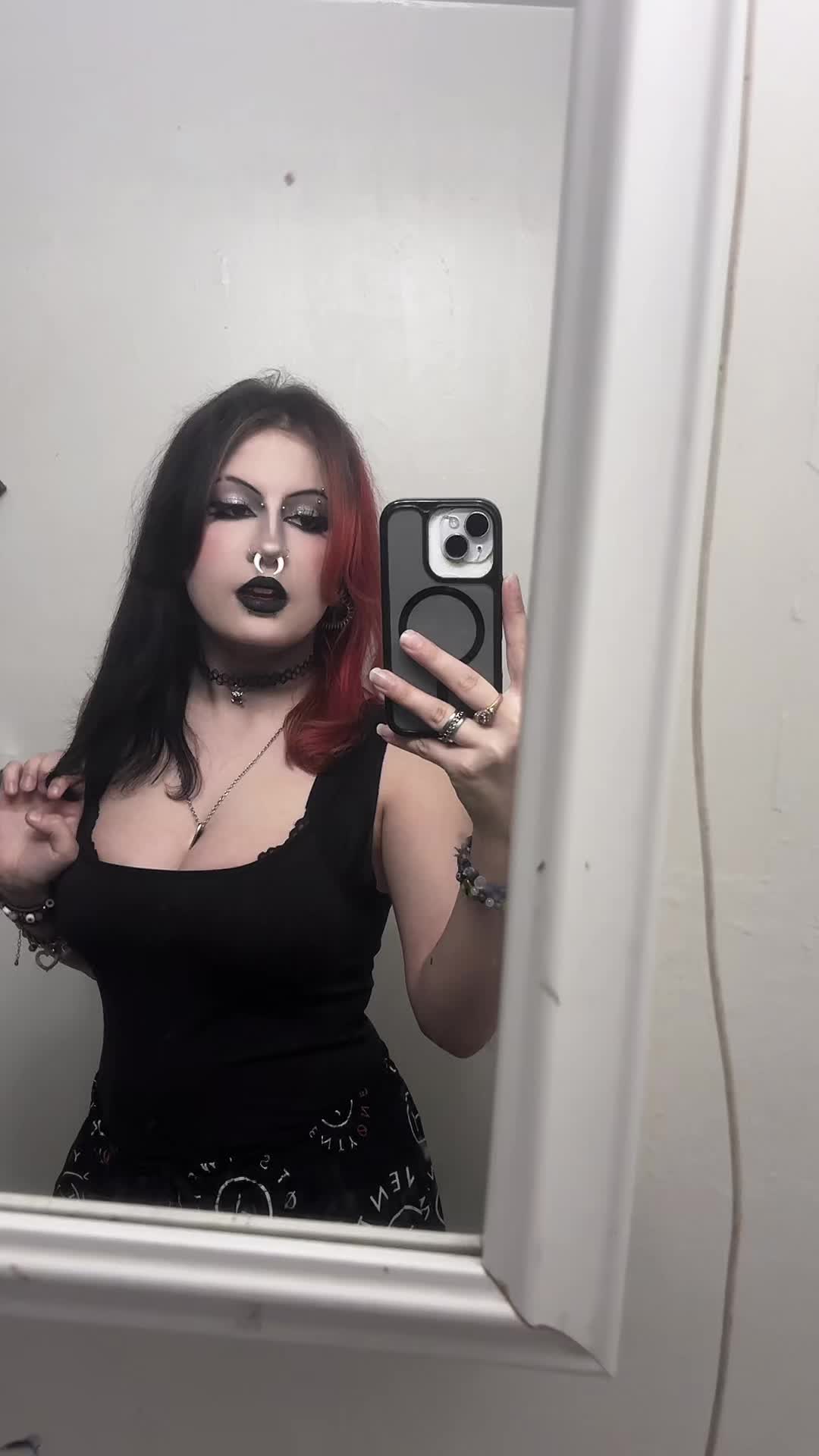 @sam⚰️🩻🖤