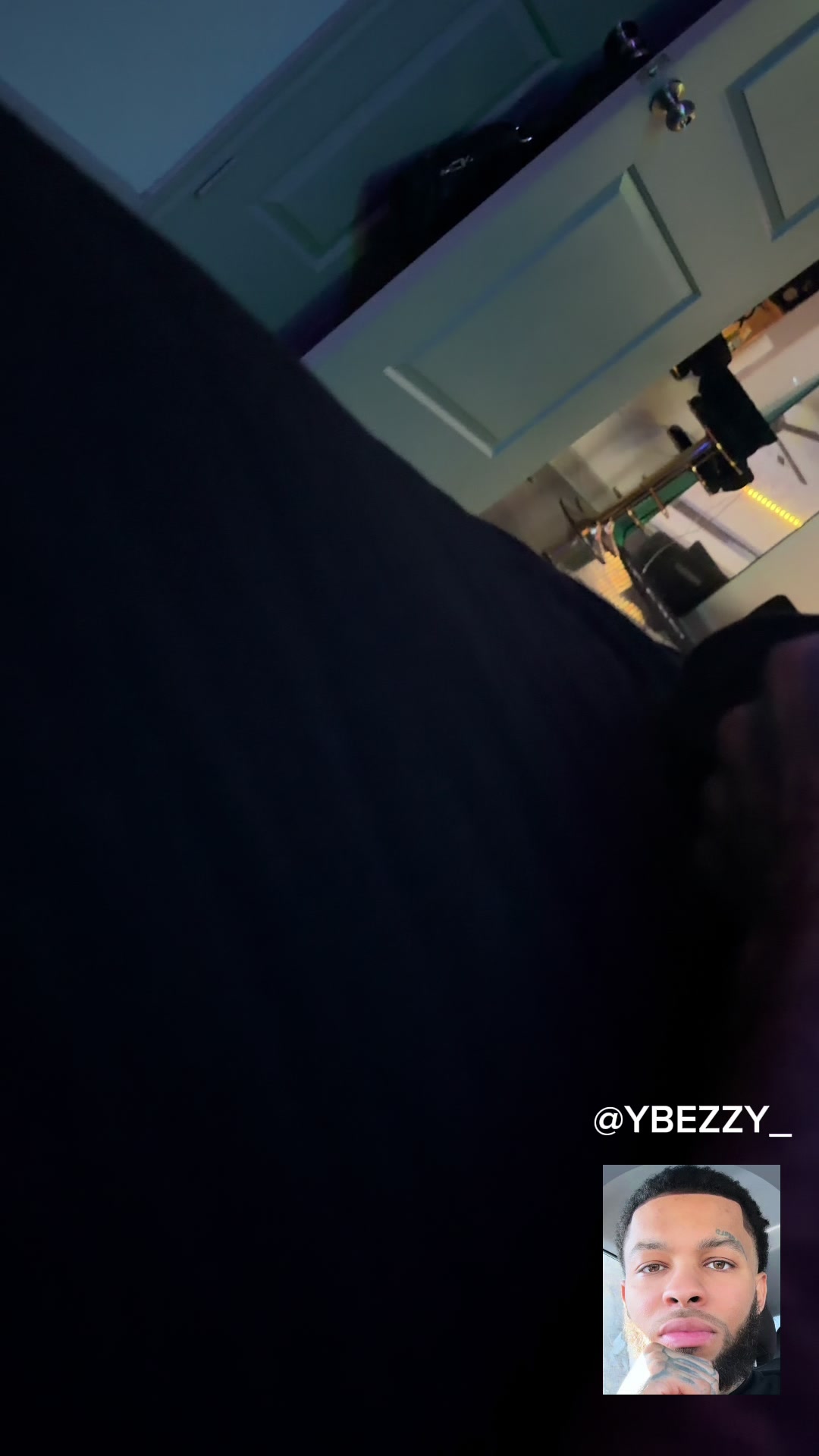 @ybezzy_ 🖤🐝