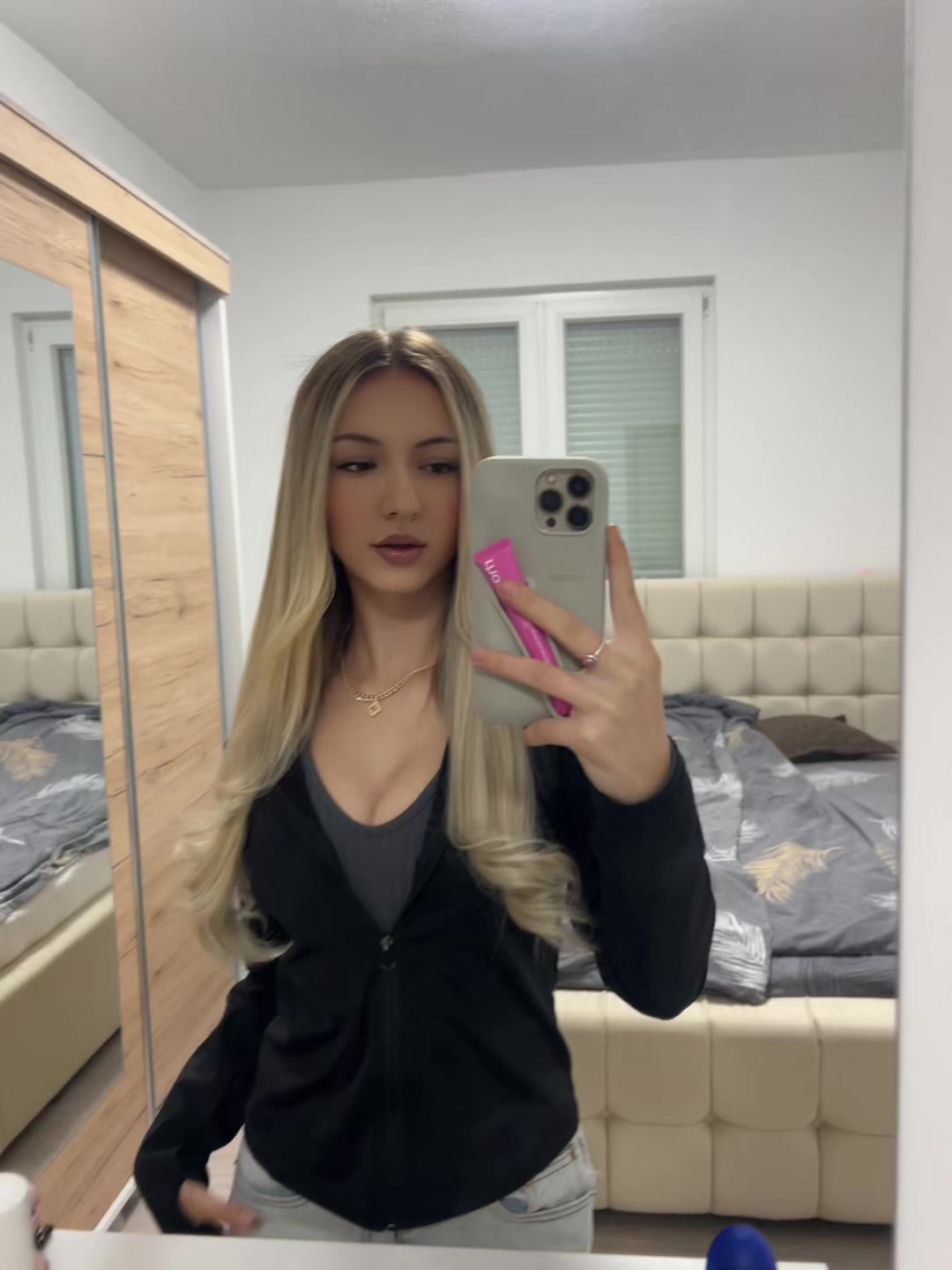 @𝐃𝐨𝐫𝐞𝐧𝐭𝐢𝐧𝐚 💕
