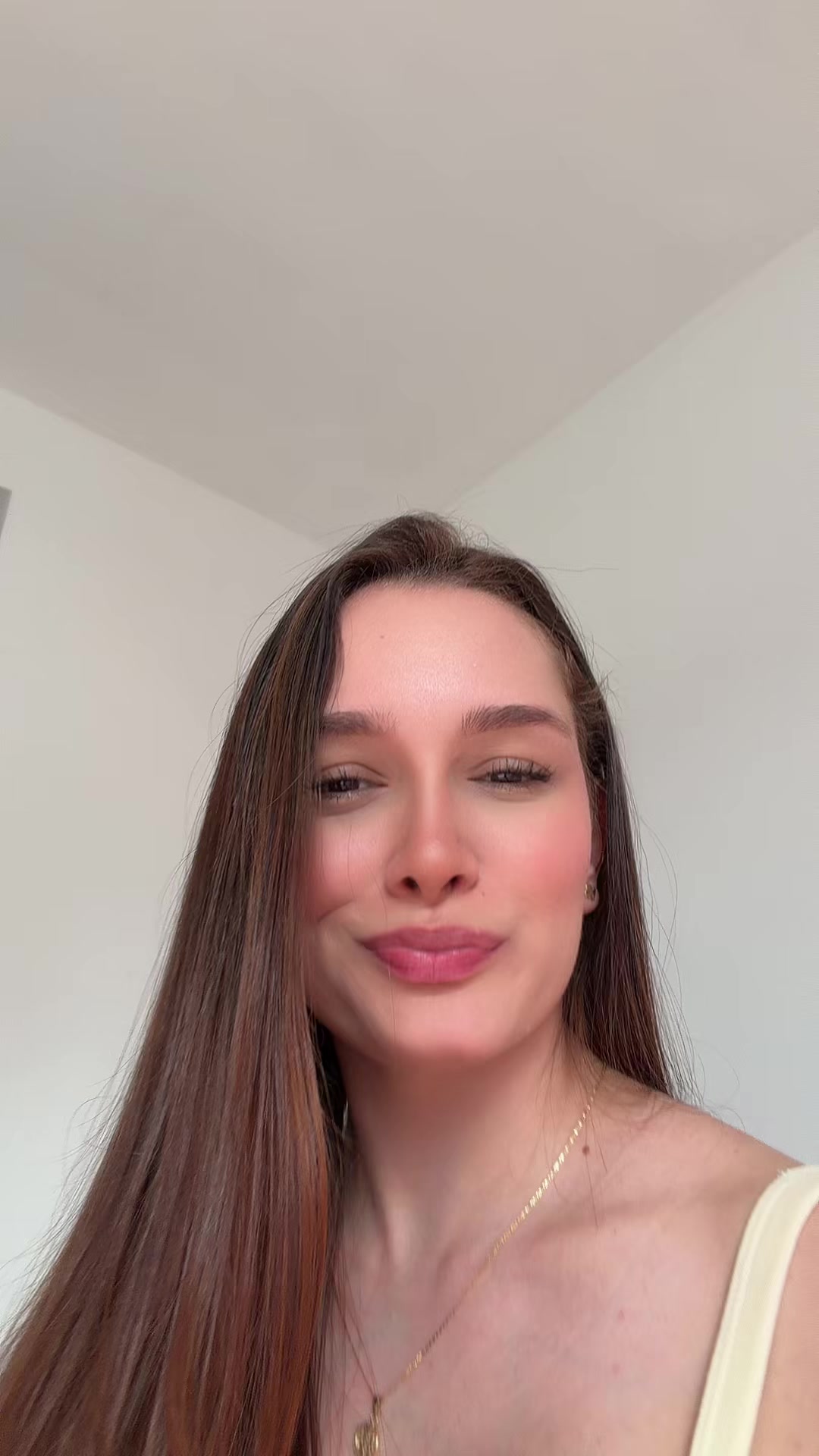 @Laura Velasquez