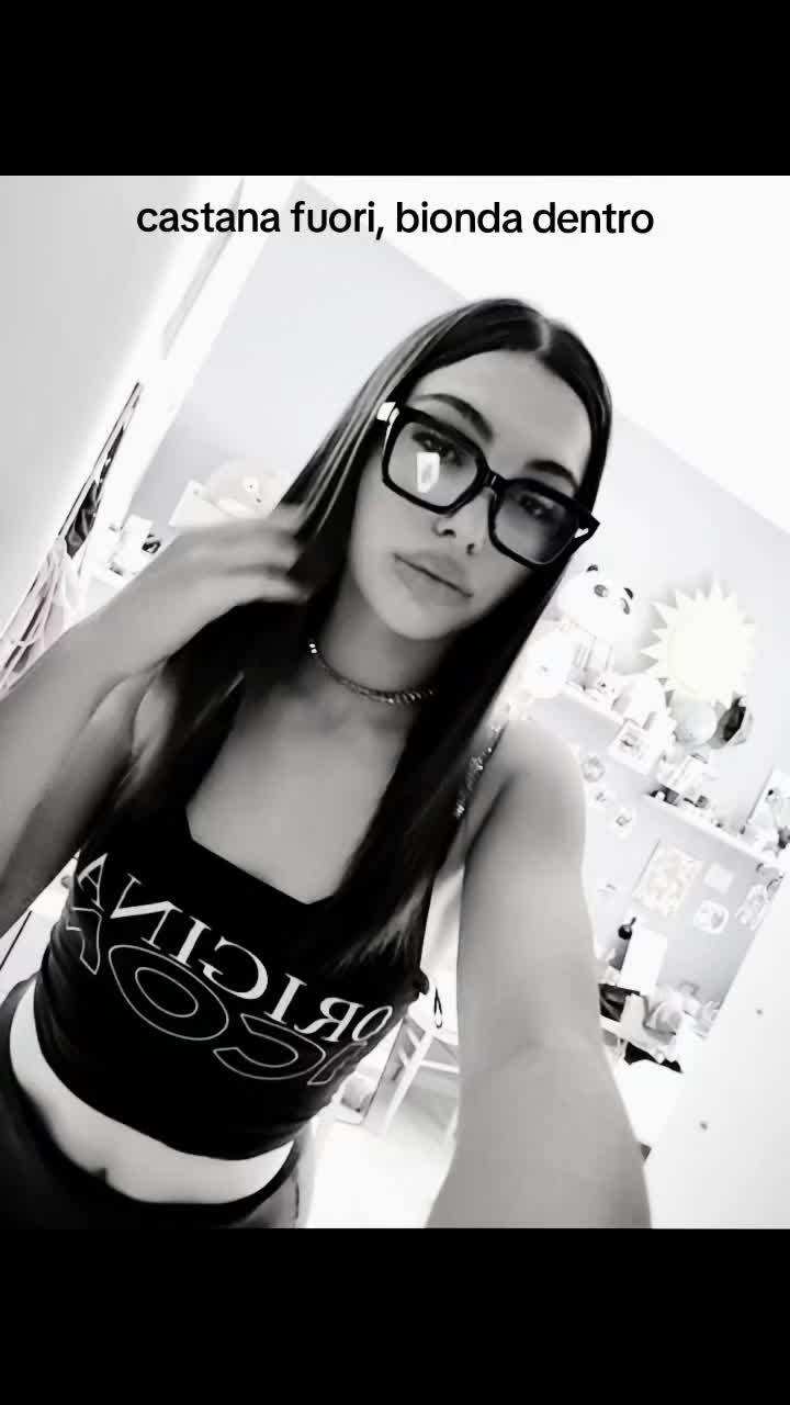 @_emmaaa10_