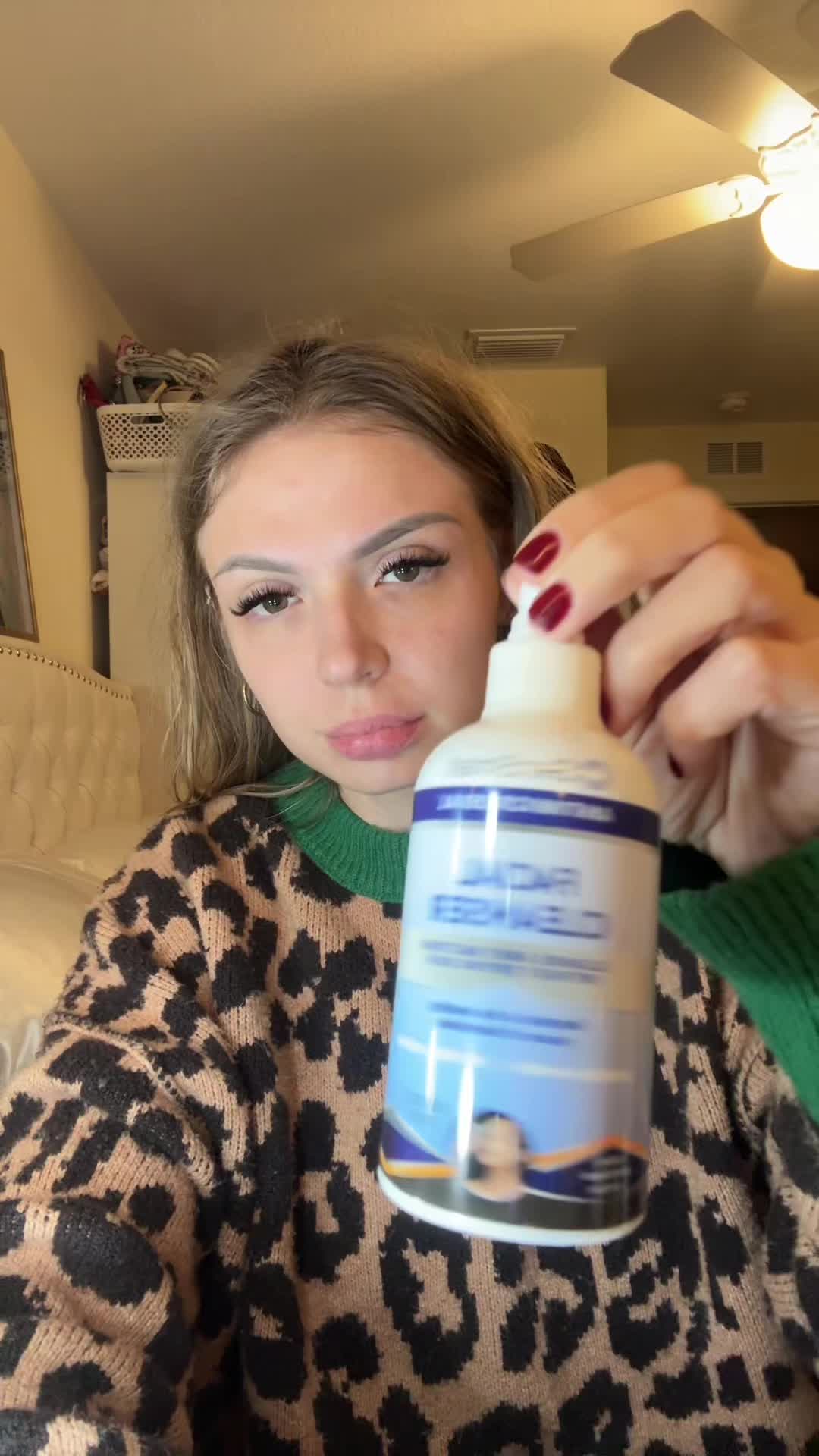 @niki&nicole