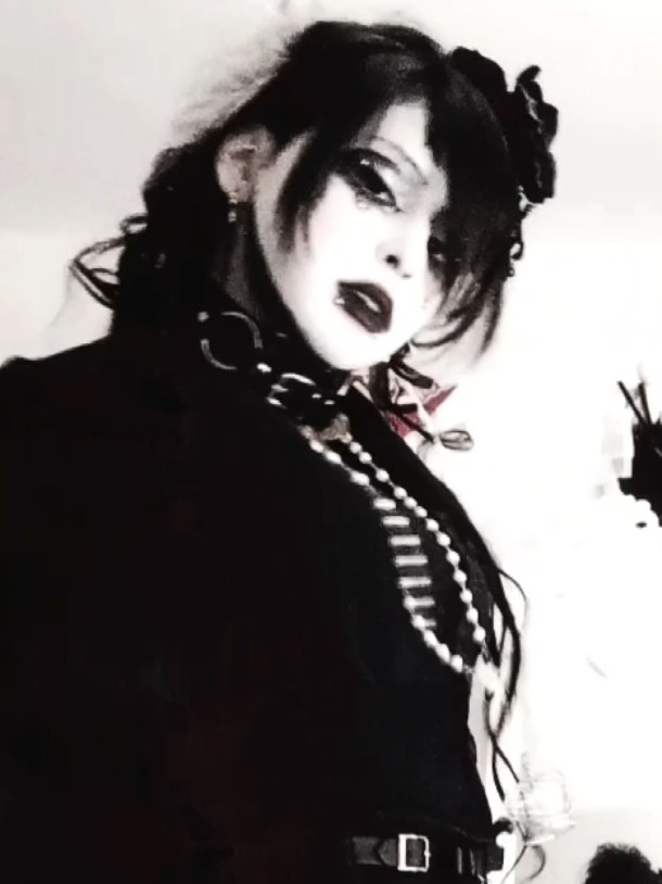 @𝐃𝐢𝐯𝐢𝐧𝐞