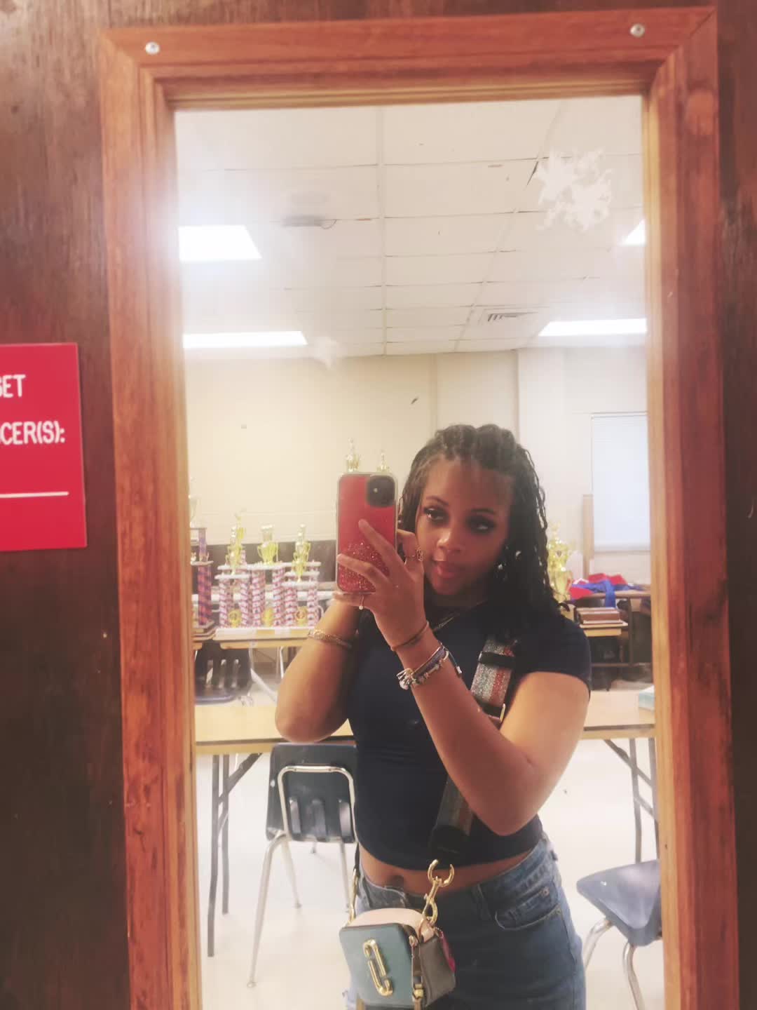 @ɴᴏ ᴄʀᴀᴄᴋɪɴɢ ᴏɴ ᴛʜᴇ ᴄʀᴇᴇᴋ❦💧