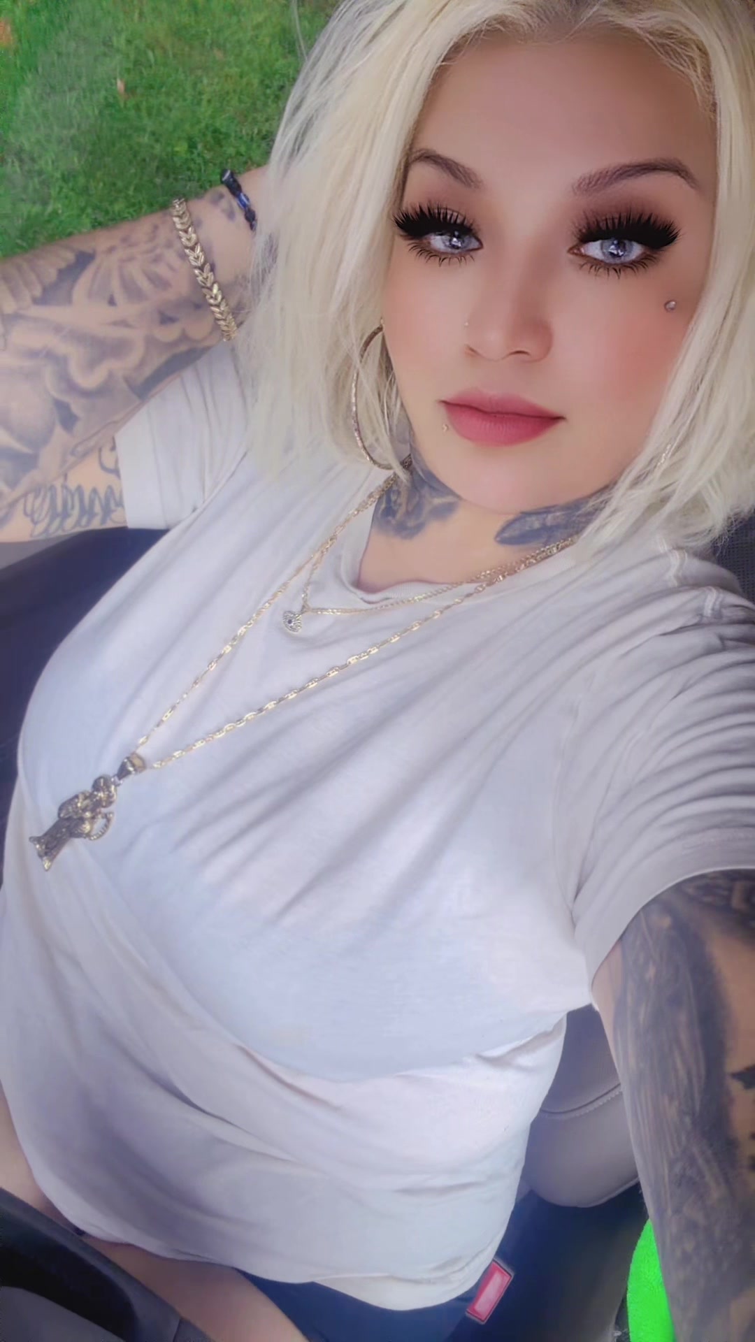 @Blonde